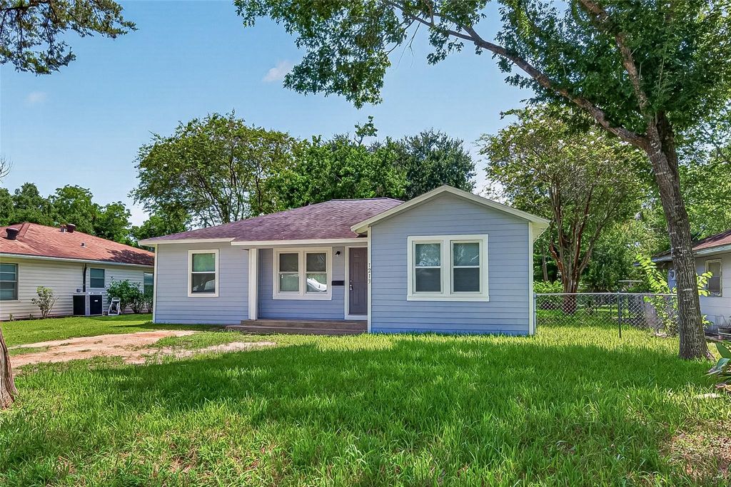 1213 Allen Street, Rosenberg, TX 77471