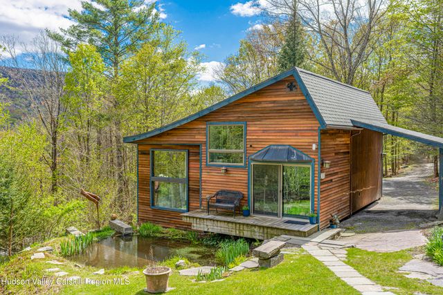 14 Lions Way, Woodstock, NY 12409