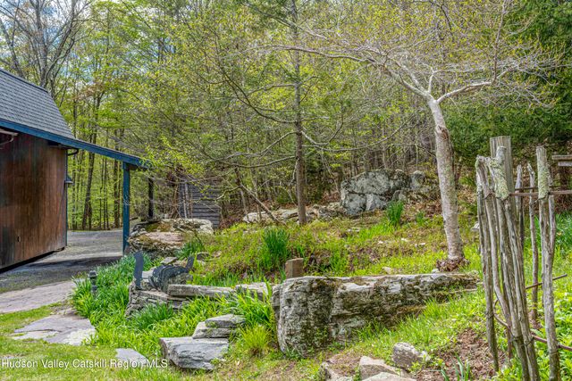 14 Lions Way, Woodstock, NY 12409