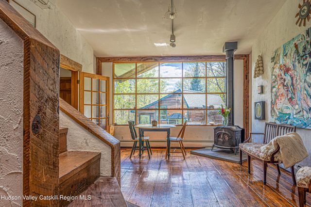 14 Lions Way, Woodstock, NY 12409