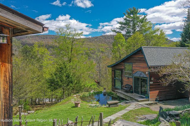 14 Lions Way, Woodstock, NY 12409