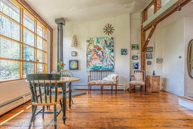 14 Lions Way, Woodstock, NY 12409