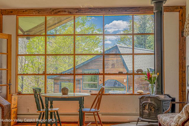 14 Lions Way, Woodstock, NY 12409