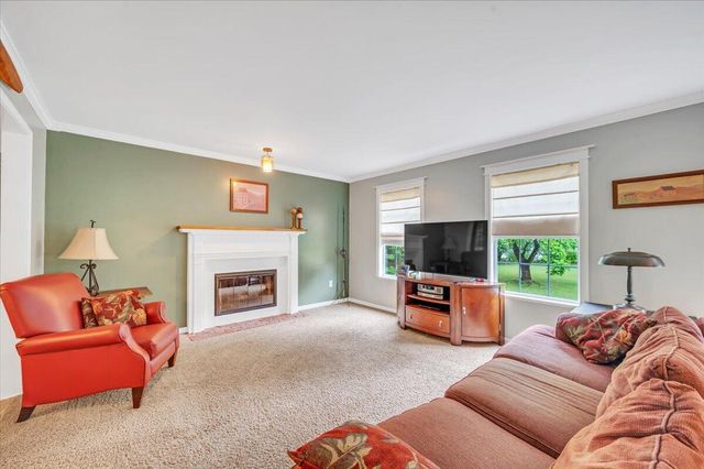 3100 Fry Road, Highland, MI 48357