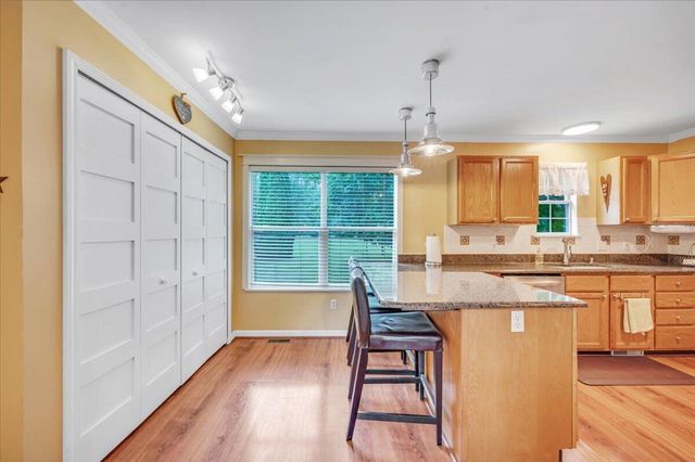 3100 Fry Road, Highland, MI 48357