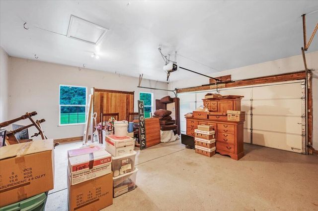 3100 Fry Road, Highland, MI 48357