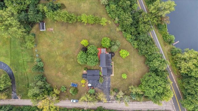 3100 Fry Road, Highland, MI 48357