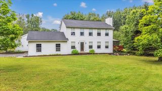 3100 Fry Road, Highland, MI 48357