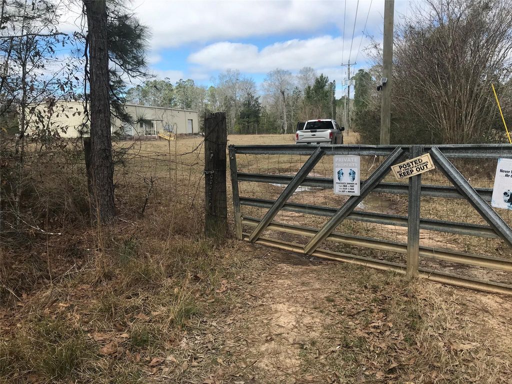 331 Hollywood Street, Livingston, TX 77351