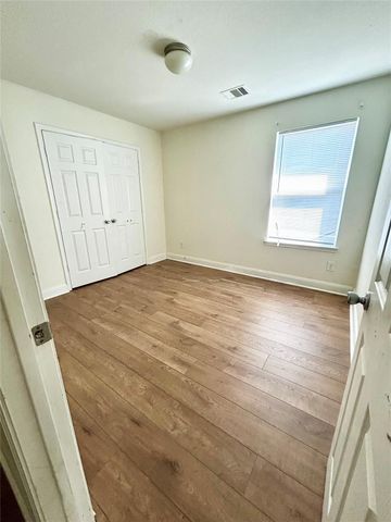 19226 Flint Oak Court, Houston, TX 77073