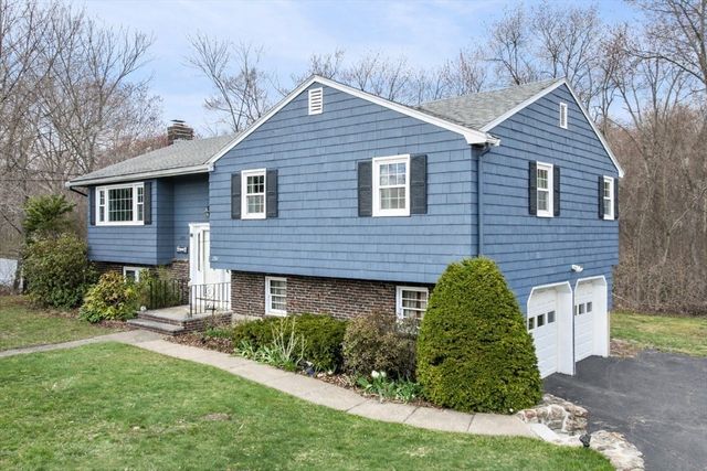 284 Lowell Street, Wakefield, MA 01880