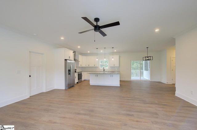 112 Whippoorwill Court, Williamston, SC 29697