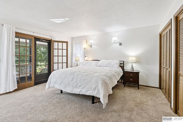 12605 Oakair Drive, Omaha, NE 68137