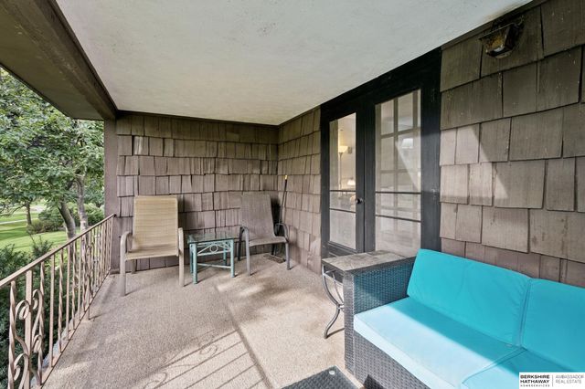 12605 Oakair Drive, Omaha, NE 68137