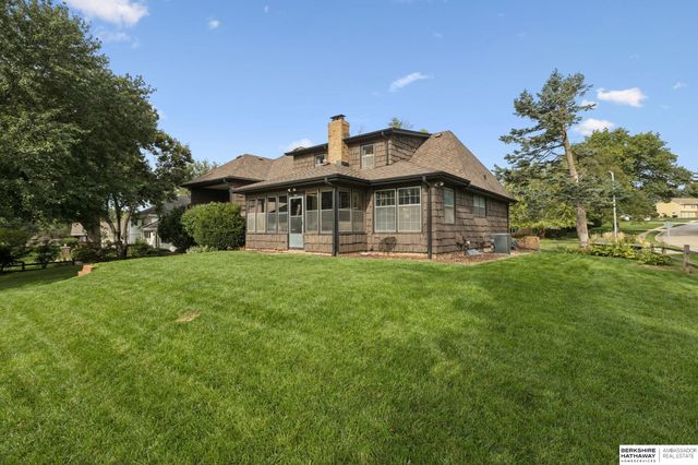 12605 Oakair Drive, Omaha, NE 68137