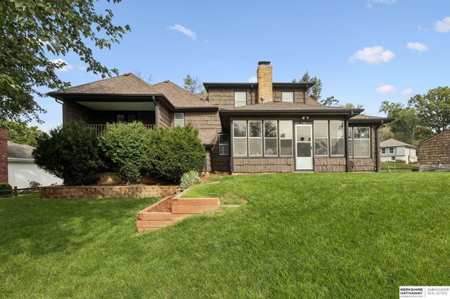 12605 Oakair Drive, Omaha, NE 68137