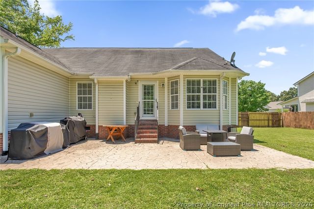 365 Chestnut Drive, Raeford, NC 28376