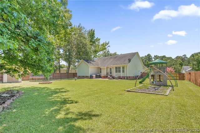 365 Chestnut Drive, Raeford, NC 28376