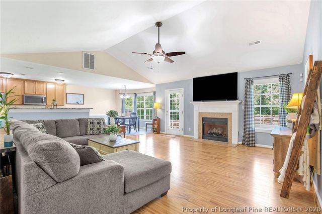 365 Chestnut Drive, Raeford, NC 28376