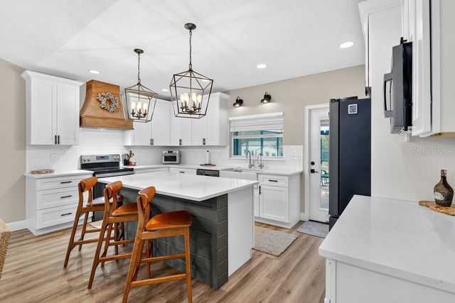 9054 LINCOLN ROAD, St Cloud, FL 34773