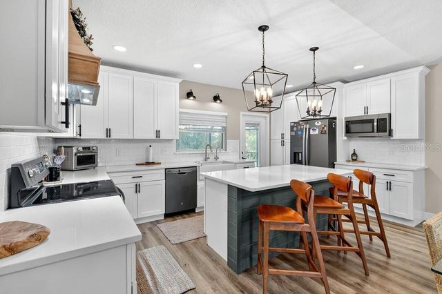 9054 LINCOLN ROAD, St Cloud, FL 34773