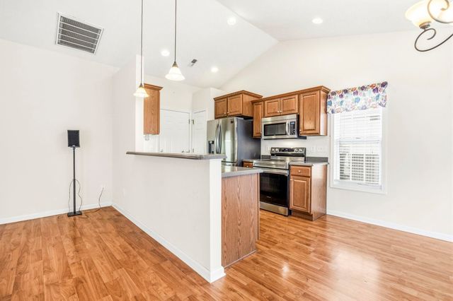 3146 Shorecrest Bay Dr., Murrells Inlet, SC 29576