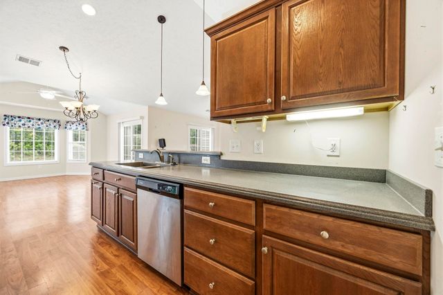 3146 Shorecrest Bay Dr., Murrells Inlet, SC 29576