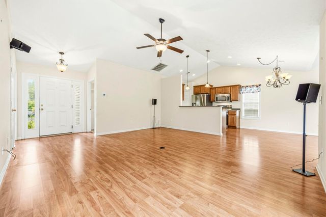 3146 Shorecrest Bay Dr., Murrells Inlet, SC 29576