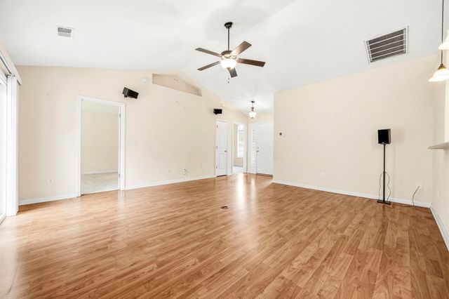 3146 Shorecrest Bay Dr., Murrells Inlet, SC 29576