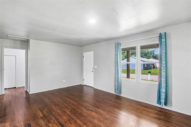 804 N Santa Fe Avenue, Purcell, OK 73080