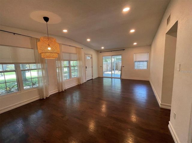 331 E 6TH STREET, Oviedo, FL 32766