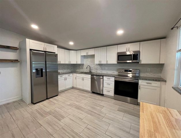 331 E 6TH STREET, Oviedo, FL 32766