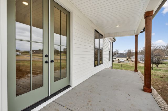 777 Rock Springs Rd, Castalian Springs, TN 37031