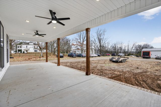 777 Rock Springs Rd, Castalian Springs, TN 37031