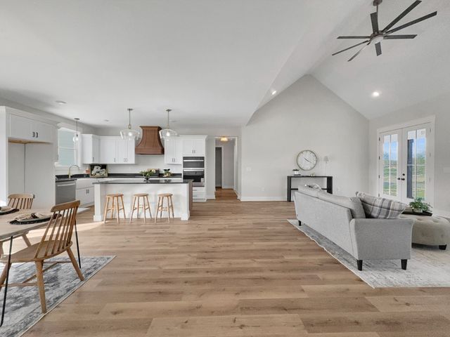 777 Rock Springs Rd, Castalian Springs, TN 37031