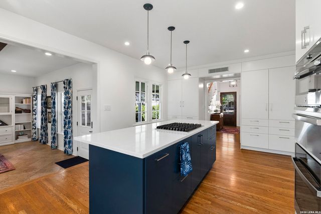 222 Retama, San Antonio, TX 78209