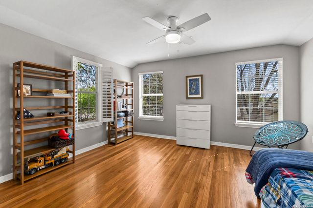 222 Retama, San Antonio, TX 78209