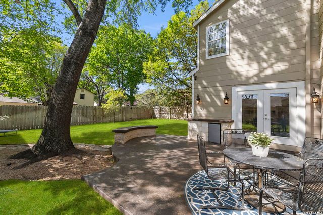 222 Retama, San Antonio, TX 78209