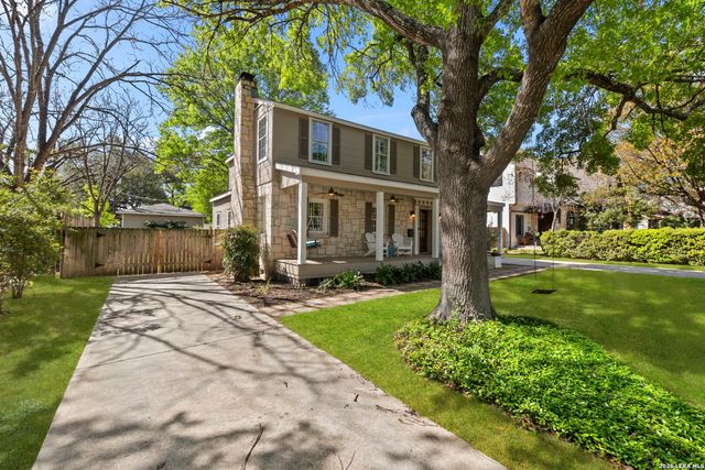 222 Retama, San Antonio, TX 78209