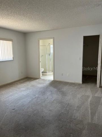 9758 SW 96TH STREET, Ocala, FL 34481