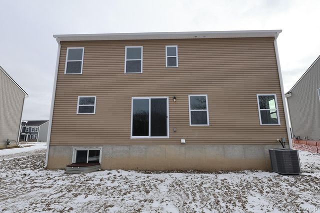 54757 Mockingbird, Chesterfield Township, MI 48047