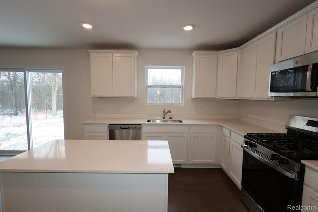 54757 Mockingbird, Chesterfield Township, MI 48047