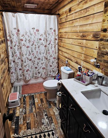 58636 M 40, Jones, MI 49061
