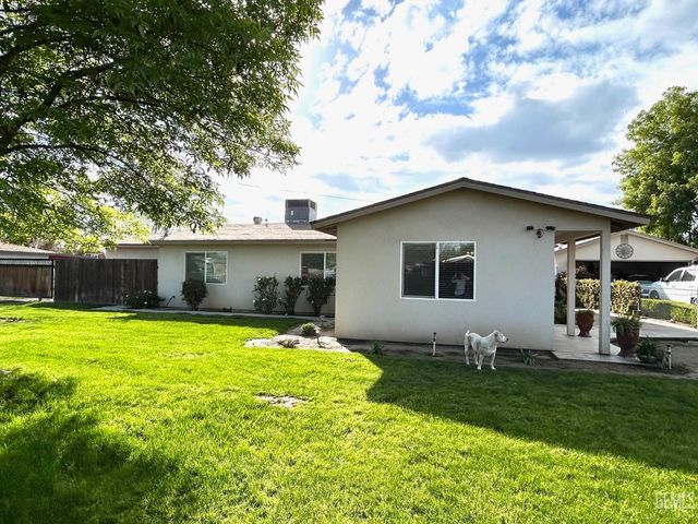 10517 McCormac Avenue, Bakersfield, CA 93307