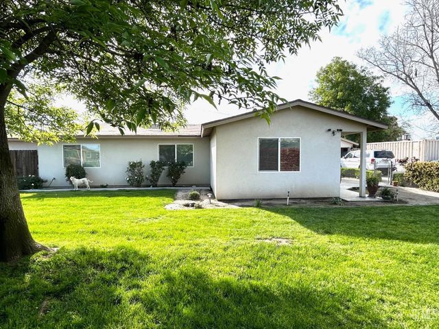 10517 McCormac Avenue, Bakersfield, CA 93307