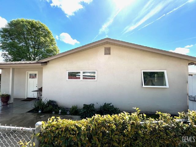 10517 McCormac Avenue, Bakersfield, CA 93307