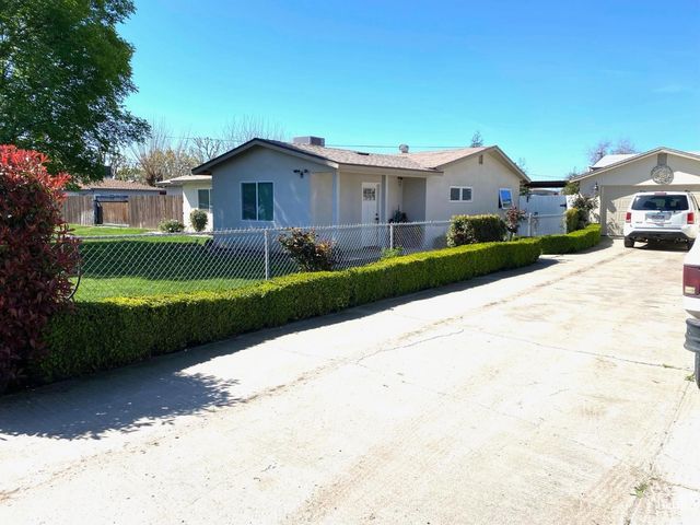 10517 McCormac Avenue, Bakersfield, CA 93307
