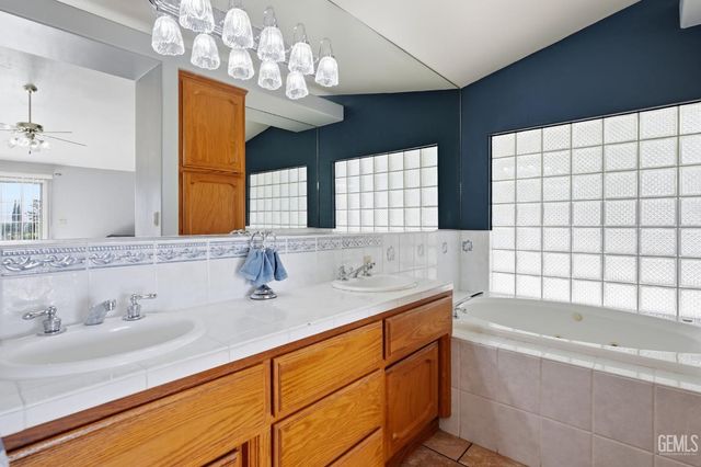7408 Morningstar Avenue, Bakersfield, CA 93306