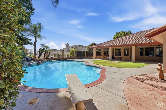 7408 Morningstar Avenue, Bakersfield, CA 93306