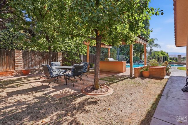 7408 Morningstar Avenue, Bakersfield, CA 93306